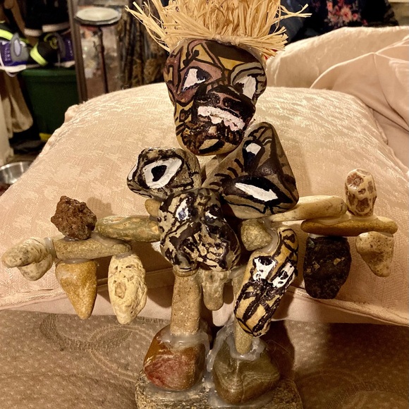 Homemade Rock Art Sculpture Myan or African - Picture 1 of 10